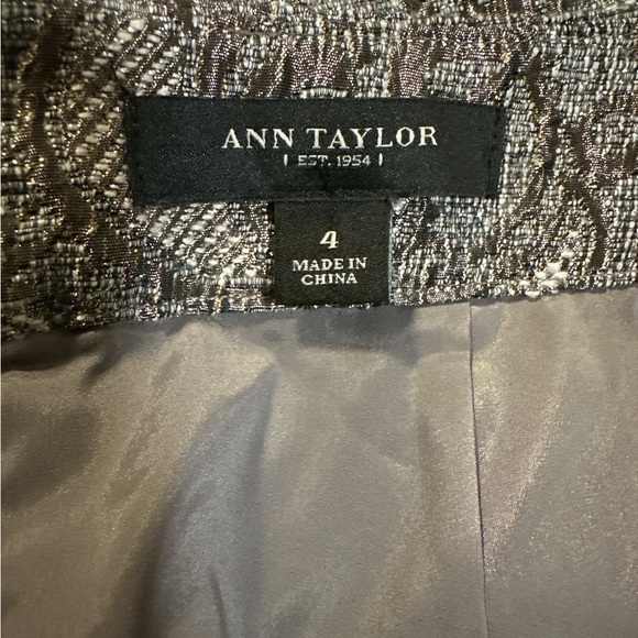 Ann Taylor Brown and Tab Brocade Pencil Skirt - Picture 2 of 6